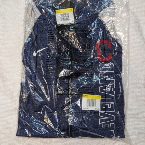 NWT Cleveland Indians Nike Women's Zip Up Hoodie - small - Picture 4 of 4